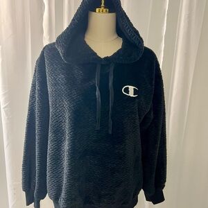 Champion Women's Fleece Faux Fur Black Sweatshirt.